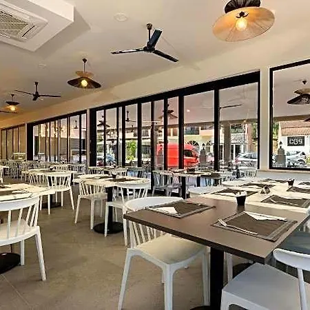 Hotel Tina 2*